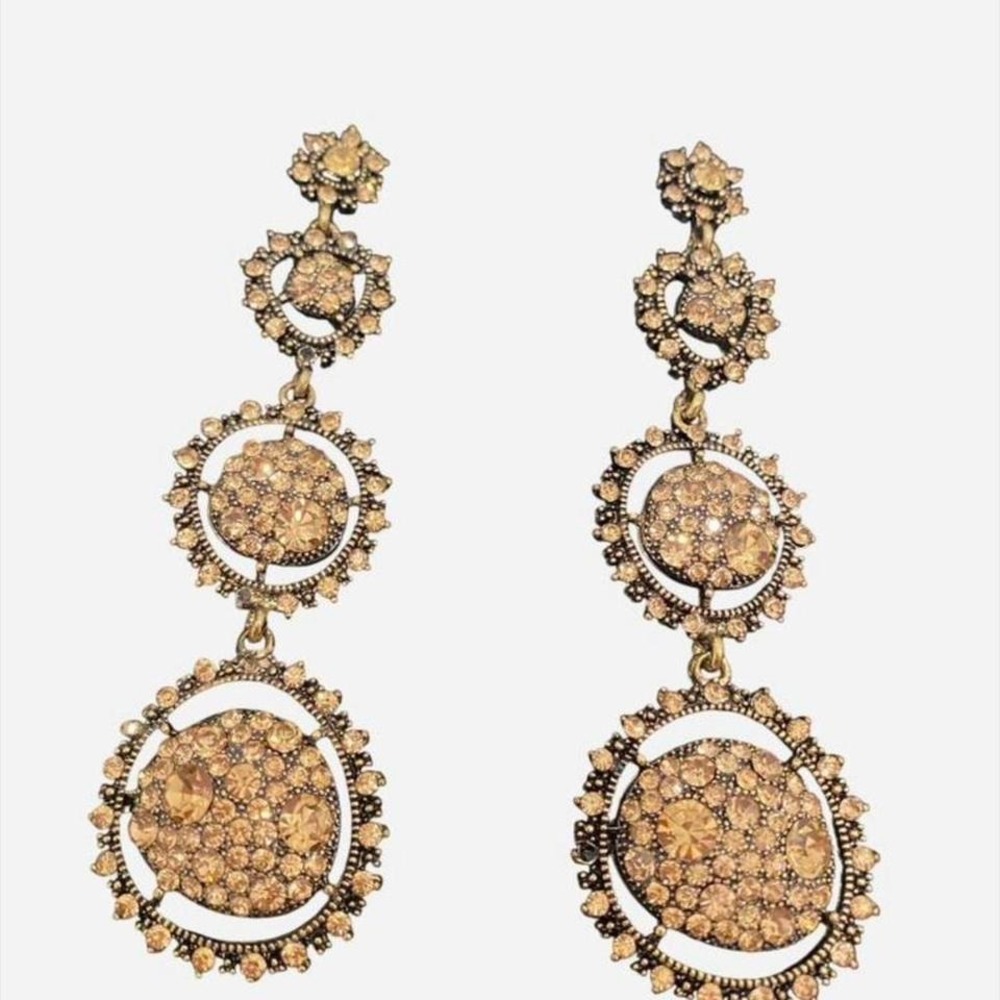 Gold tone dangling earrings with rhinestone details‎ #glamour #partyjewels y2k
